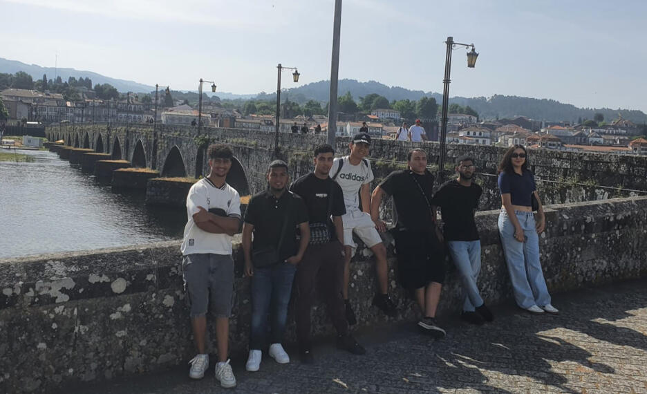 Descubriendo nuevos entornos y compartiendo experiencias fuera del aula.